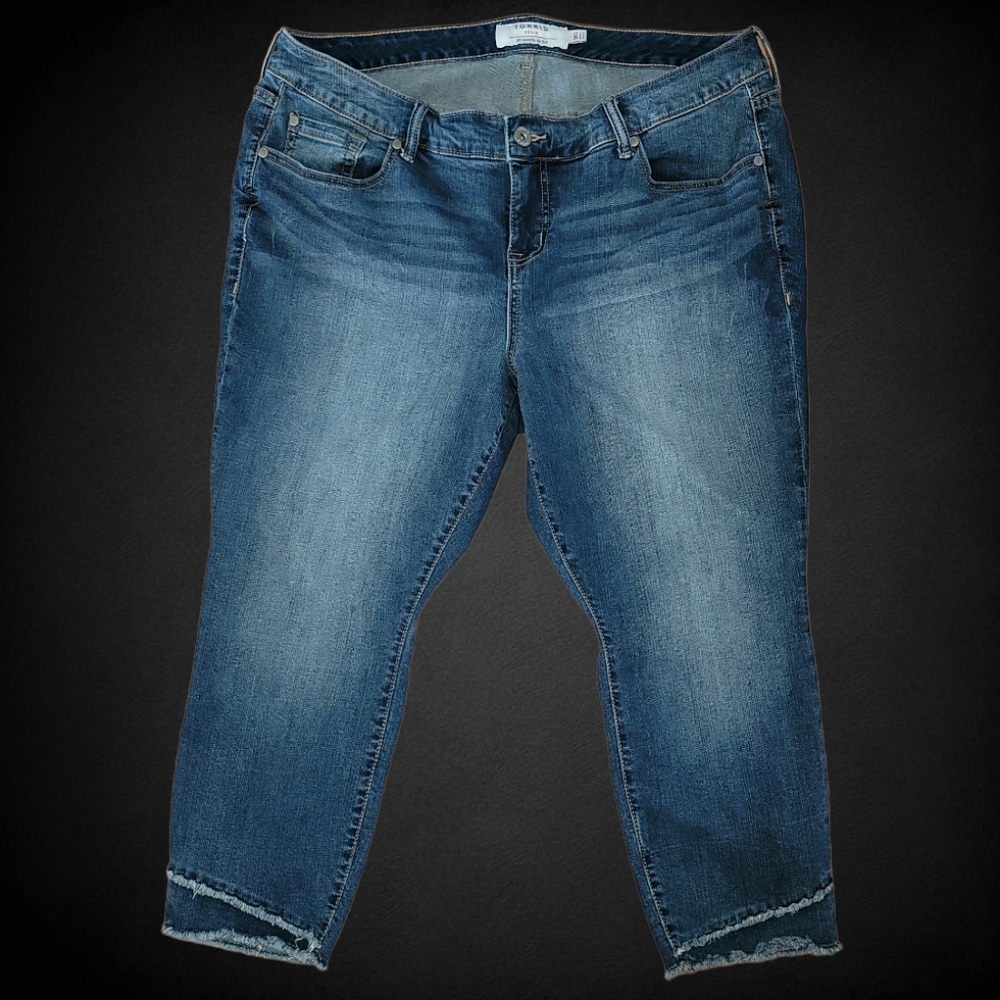 Torrid Cropped Ankle Skinny Jean - Medium Wash size18 short